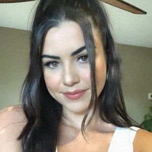Meet your Posher, Alysha